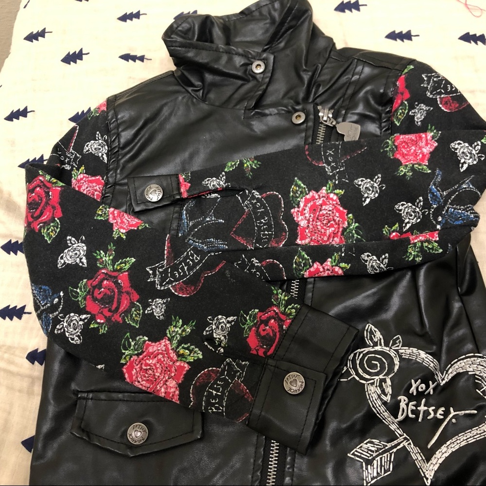 6X Adorable girls bomber jacket faux leather BETSEY JOHNSON BRAND size 6x